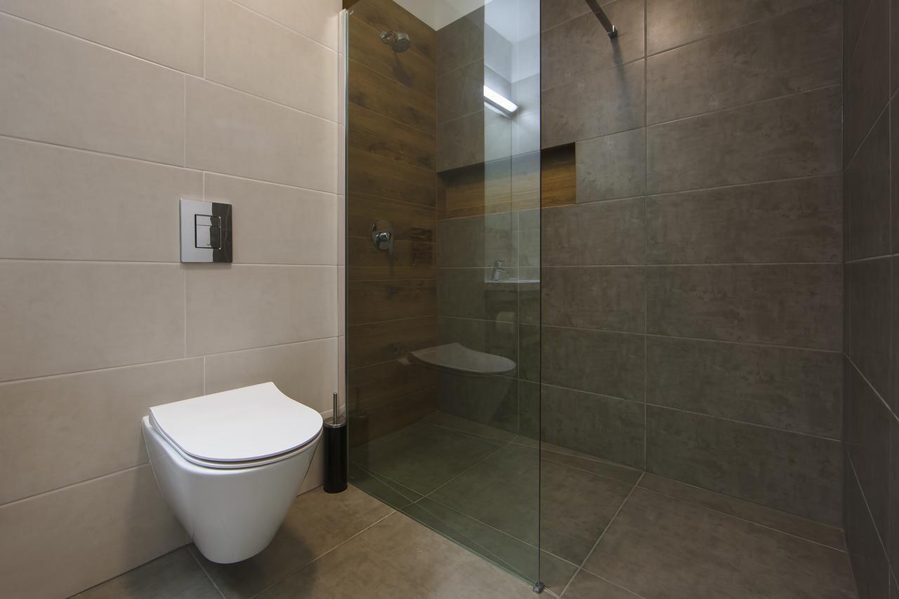 Czarny Staw Hotel Aleksandrów Łódzki Eksteriør billede