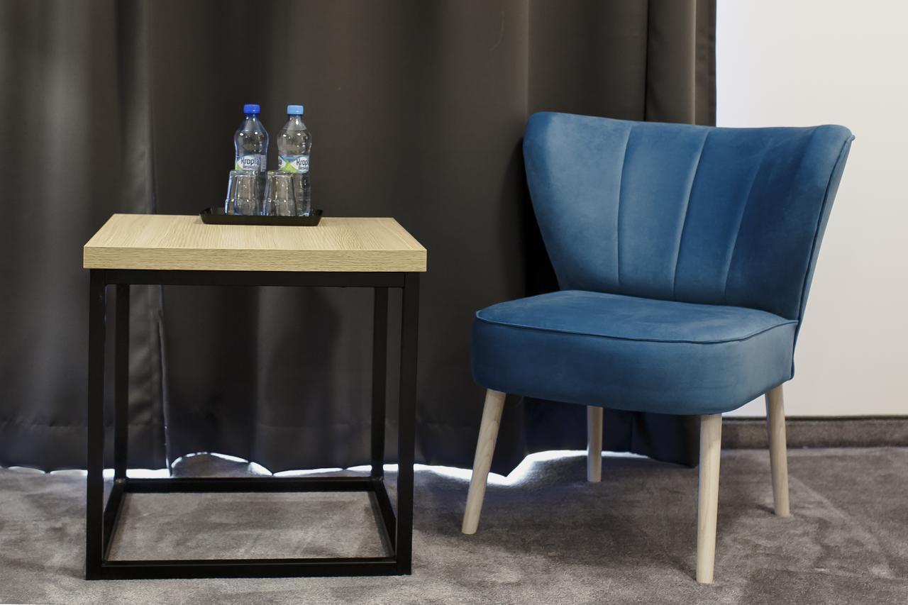 Czarny Staw Hotel Aleksandrów Łódzki Eksteriør billede